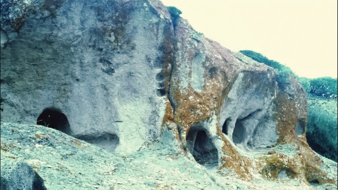 Coron' Alva, necropoli